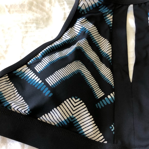 Skye Geometric Keyhole Bikini - Picture 6 of 8